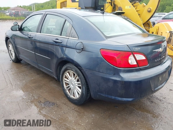 2007 Chrysler Sebring Touring z VIN 1C3LC56K37N644894, wystawiony jako IAAI lot #42326982 z przebiegiem 206 073 mil mil oraz . Historia ofert i sprzedaży dostępna na DreamBid. Obrazek 3.
