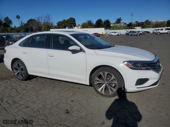 2020 Volkswagen Passat 2.0T SEL with VIN 1VWCA7A35LC012687, listed as a Copart auction lot 47584025 with 62,511 mi miles and Salvage Title. Bid and sale history available at carsss.com. Image 4.
