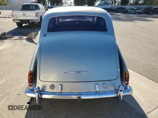 1966 Rolls-Royce Phantom z VIN 5VE47, wystawiony jako Copart lot #81837974 z przebiegiem 82 606 mil mil oraz Tytuł czysty. Historia ofert i sprzedaży dostępna na DreamBid. Obrazek 6.