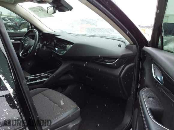 2022 Buick Envision Preferred with VIN LRBAZLR43ND031307, listed as a IAAI auction lot 41302690 with 56,625 mi miles. Bid and sale history available at carsss.com. Image 5.