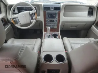 2012 Lincoln Navigator z VIN 5LMJJ2J53CEL01546, wystawiony jako Copart lot #51806275 z przebiegiem 212 022 mil mil oraz Szkoda całkowita • Salvage title. Historia ofert i sprzedaży dostępna na DreamBid. Obrazek 8.