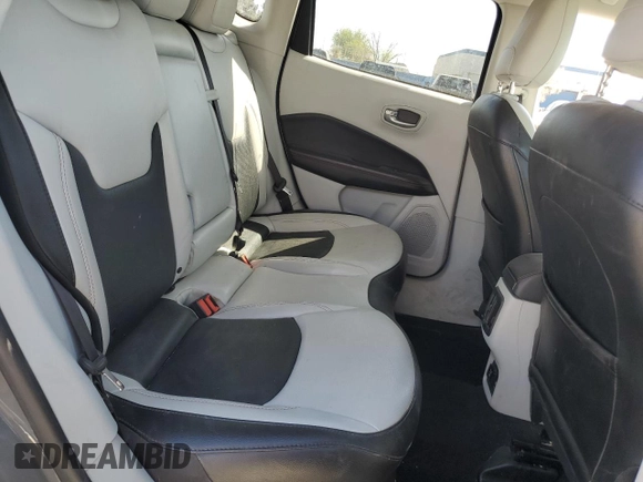 2020 Jeep Compass Limited z VIN 3C4NJDCB0LT215585, wystawiony jako Copart lot #50171655 z przebiegiem 105 579 mil mil oraz Szkoda całkowita • Salvage title. Historia ofert i sprzedaży dostępna na DreamBid. Obrazek 11.