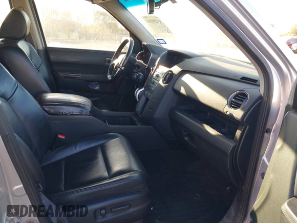 2011 Honda Pilot EX-L with VIN 5FNYF3H68BB020464, listed as a IAAI auction lot 41259261 with 223,069 mi miles and . Bid and sale history available at DreamBid. Image 5.