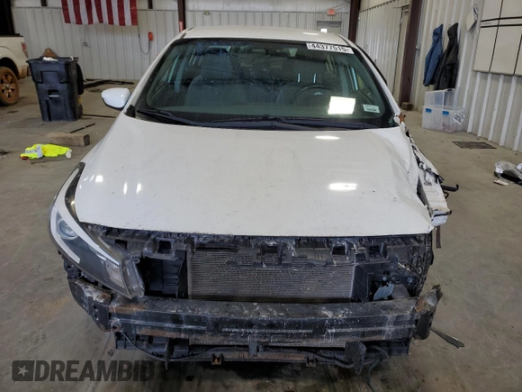 2017 Kia Forte LX with VIN 3KPFK4A79HE028793, listed as a Copart auction lot 44377515 with 98,812 mi miles and Salvage Title. Bid and sale history available at carsss.com. Image 5.