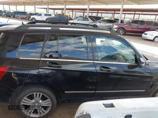 2014 Mercedes-Benz GLK 350 with VIN WDCGG5HB6EG319067, listed as a IAAI auction lot 41929331 with 175,282 mi miles and . Bid and sale history available at DreamBid. Image 12.