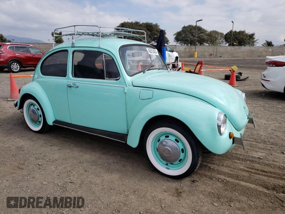 1971 Volkswagen Beetle with VIN 1112947468, listed as a Copart auction lot 46689684 with 33,508 mi miles and Clean Title. Bid and sale history available at DreamBid. Image 4.