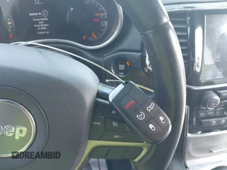 2020 Jeep Grand Cherokee Limited с VIN 1C4RJEBG4LC295201, выставлен на аукционе IAAI как лот 42113482 с пробегом 116 721 миль миль и . История ставок и продаж доступна на DreamBid. Изображение 11.