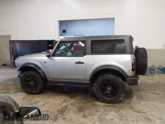 2022 Ford Bronco with VIN 1FMDE5CP3NLB40814, listed as a IAAI auction lot 41578527 with 13,791 mi miles and . Bid and sale history available at DreamBid. Image 14.