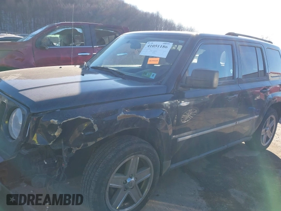 2010 Jeep Patriot Sport z VIN 1J4NF1GB2AD638062, wystawiony jako IAAI lot #41051186 z przebiegiem 204 239 mil mil oraz . Historia ofert i sprzedaży dostępna na DreamBid. Obrazek 6.