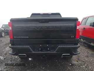 2020 Chevrolet Silverado 1500 LT Trail Boss with VIN 3GCPYFEL2LG319140, listed as a IAAI auction lot 41475510 with 111,424 mi miles. Bid and sale history available at carsss.com. Image 16.