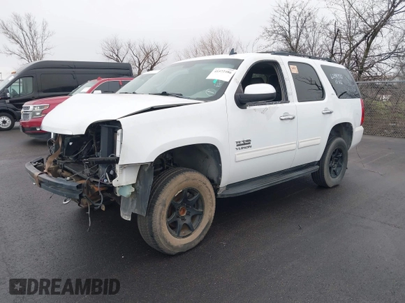 2011 GMC Yukon SLT with VIN 1GKS1CE01BR101311, listed as a IAAI auction lot 41572486 with 1 mi miles. Bid and sale history available at carsss.com. Image 19.