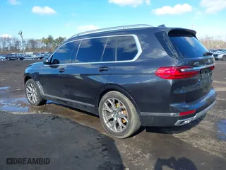 2021 BMW X7 xDrive40i with VIN 5UXCW2C05M9G56541, listed as a IAAI auction lot 41581839 with 1 mi miles. Bid and sale history available at carsss.com. Image 14.