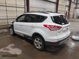 2013 Ford Escape SE with VIN 1FMCU9G9XDUA95140, listed as a IAAI auction lot 41771048 with 167,059 mi miles. Bid and sale history available at carsss.com. Image 3.
