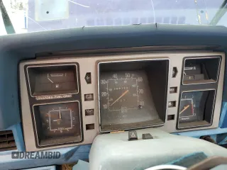 1981 Datsun 720 z VIN JN6MD06S9BW022929, wystawiony jako Copart lot #73064384 z przebiegiem 389 743 mil mil oraz Szkody całkowita. Historia ofert i sprzedaży dostępna na DreamBid. Obrazek 9.