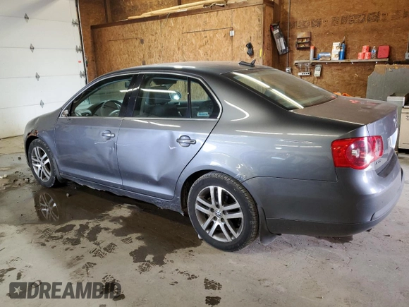 2006 Volkswagen Jetta 2.5L with VIN 3VWSF71K56M783559, listed as a Copart auction lot 48815365 with 185,353 mi miles and Salvage title. Bid and sale history available at DreamBid. Image 2.