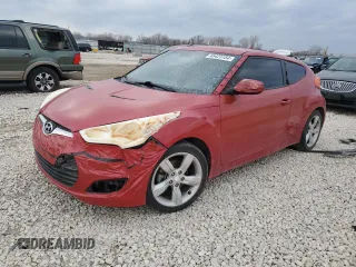2015 Hyundai Veloster z VIN KMHTC6AD1FU228885, wystawiony jako Copart lot #45423154 z przebiegiem Nie podano mil oraz Szkoda całkowita • Salvage title. Historia ofert i sprzedaży dostępna na DreamBid. Obrazek 1.