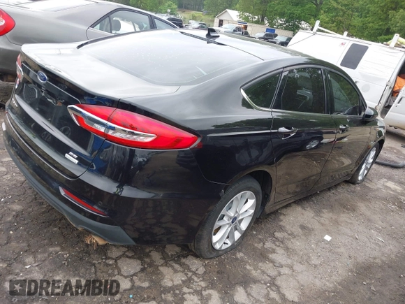 2020 Ford Fusion SE z VIN 3FA6P0HD5LR178607, wystawiony jako IAAI lot #42094774 z przebiegiem 123 341 mil mil oraz . Historia ofert i sprzedaży dostępna na DreamBid. Obrazek 4.