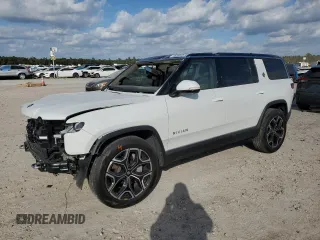 2023 Rivian R1S Adventure with VIN 7PDSGBBA3PN017791, listed as a Copart auction lot 82397374 with 20,733 mi miles and Salvage Title. Bid and sale history available at carsss.com. Image 1.