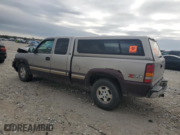 2002 Chevrolet Silverado 1500 LS with VIN 2GCEK19V721414016, listed as a Copart auction lot 55232855 with Not Provided miles and Clean Title. Bid and sale history available at DreamBid. Image 2.