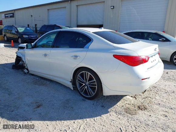 2016 Infiniti Q50 3.0t Premium with VIN JN1EV7AP9GM302775, listed as a IAAI auction lot 41633030 with 127,754 mi miles. Bid and sale history available at carsss.com. Image 3.