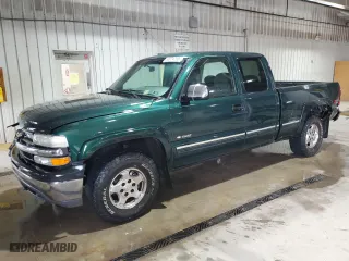 2002 Chevrolet Silverado 1500 LT with VIN 2GCEK19T221354502, listed as a Copart auction lot 53074785 with 234,620 mi miles and Salvage Title. Bid and sale history available at carsss.com. Image 1.
