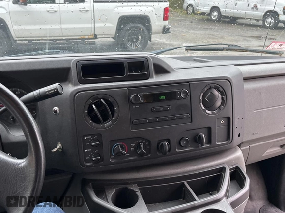2014 Ford Econoline Cargo Commercial with VIN 1FTNS2EW3EDA97297, listed as a Copart auction lot 56185395 with 167,805 mi miles and Clean Title. Bid and sale history available at DreamBid. Image 9.