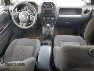 2016 Jeep Compass Sport с VIN 1C4NJCBA8GD609382, выставлен на аукционе Copart как лот 61959575 с пробегом 120 123 миль миль и Списание • Salvage title. История ставок и продаж доступна на DreamBid. Изображение 8.