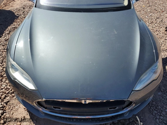 2013 Tesla Model S with VIN 5YJSA1CGXDFP03598, listed as a Copart auction lot 49554125 with NaN miles and Clean Title. Bid and sale history available at carsss.com. Image 11.