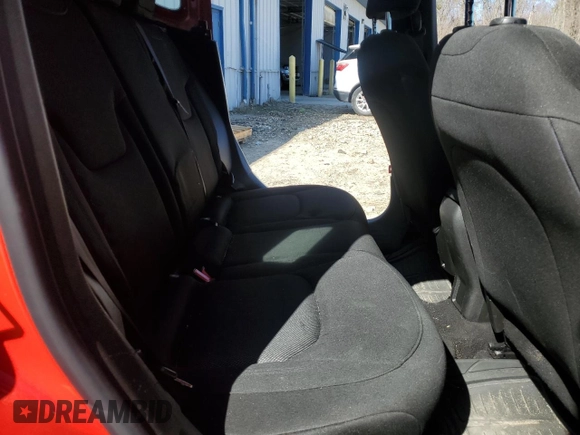 2017 Jeep Renegade Sport with VIN ZACCJBAB4HPG43818, listed as a Copart auction lot 53976885 with 122,789 mi miles and Salvage title. Bid and sale history available at DreamBid. Image 10.
