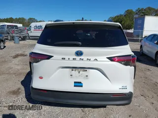 2022 Toyota Sienna XLE with VIN 5TDYRKEC1NS136293, listed as a IAAI auction lot 41694404 with 155,772 mi miles. Bid and sale history available at carsss.com. Image 16.
