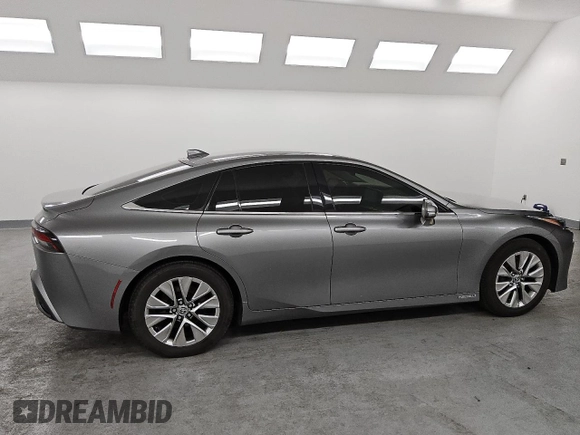 2022 Toyota Mirai XLE with VIN JTDAAAAAXNA004105, listed as a Copart auction lot 48288895 with 37,111 mi miles and Clean title. Bid and sale history available at DreamBid. Image 3.