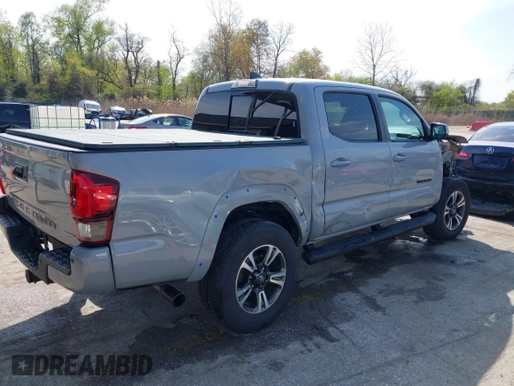 2018 Toyota Tacoma SR with VIN 3TMCZ5AN6JM170128, listed as a IAAI auction lot 42038979 with 59,497 mi miles. Bid and sale history available at carsss.com. Image 18.