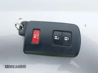 2020 Toyota Tacoma SR5 z VIN 3TMCZ5AN8LM323918, wystawiony jako IAAI lot #42279462 z przebiegiem 105 923 mil mil oraz . Historia ofert i sprzedaży dostępna na DreamBid. Obrazek 11.