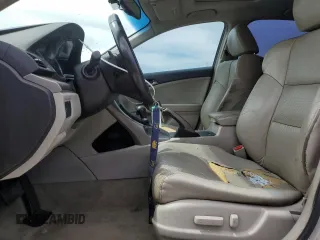 2010 Acura TSX с VIN JH4CU2F68AC043475, выставлен на аукционе Copart как лот 52312805 с пробегом 209 958 миль миль и Списание • Salvage title. История ставок и продаж доступна на DreamBid. Изображение 7.