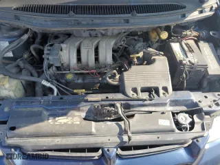 2000 Dodge Caravan SE with VIN 1B4GP44G7YB772212, listed as a Copart auction lot 75664674 with 373,081 mi miles and Clean Title. Bid and sale history available at carsss.com. Image 12.