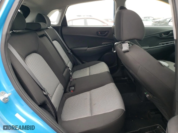 2020 Hyundai Kona SE with VIN KM8K12AA6LU475346, listed as a Copart auction lot 43869435 with 109,409 mi miles and Salvage Title. Bid and sale history available at carsss.com. Image 10.