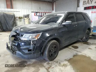 2016 Ford Police Interceptor Utility z VIN 1FM5K8AT6GGB65457, wystawiony jako Copart lot #48235605 z przebiegiem 104 513 mil mil oraz Szkoda całkowita • Salvage title. Historia ofert i sprzedaży dostępna na DreamBid. Obrazek 1.