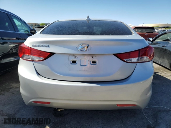 2013 Hyundai Elantra GLS с VIN KMHDH4AE2DU922016, выставлен на аукционе Copart как лот 55094225 с пробегом 43 784 миль миль и Списание • Salvage title. История ставок и продаж доступна на DreamBid. Изображение 6.