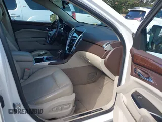 2014 Cadillac SRX Luxury Collection with VIN 3GYFNBE35ES581743, listed as a IAAI auction lot 41995293 with 140,987 mi miles. Bid and sale history available at carsss.com. Image 5.