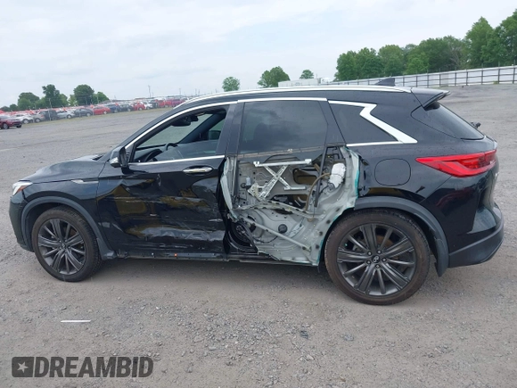 2020 Infiniti QX50 Luxe z VIN 3PCAJ5M13LF109740, wystawiony jako IAAI lot #42404612 z przebiegiem 56 743 mil mil oraz . Historia ofert i sprzedaży dostępna na DreamBid. Obrazek 14.
