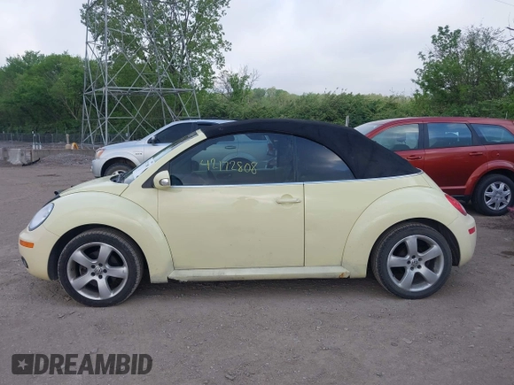 2006 Volkswagen Beetle с VIN 3VWSF31Y56M321421, выставлен на аукционе IAAI как лот 42172808 с пробегом 160 238 миль миль и . История ставок и продаж доступна на DreamBid. Изображение 14.