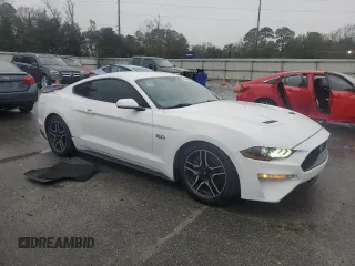 2019 Ford Mustang GT z VIN 1FA6P8CF5K5199725, wystawiony jako Copart lot #47627995 z przebiegiem 57 896 mil mil oraz Tytuł czysty. Historia ofert i sprzedaży dostępna na DreamBid. Obrazek 4.
