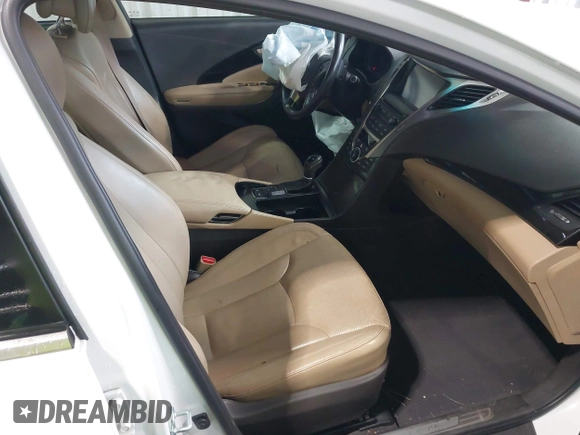 2014 Hyundai Azera Limited with VIN KMHFH4JG7EA378755, listed as a IAAI auction lot 42027136 with 216,082 mi miles and . Bid and sale history available at carsss.com. Image 5.