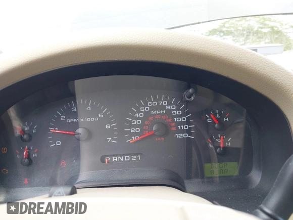 2007 Ford F-150 XLT with VIN 1FTPW14V97FB81907, listed as a IAAI auction lot 41680068 with 197,005 mi miles. Bid and sale history available at carsss.com. Image 7.