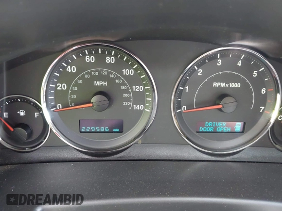 2006 Jeep Commander Limited с VIN 1J8HH58N16C140132, выставлен на аукционе IAAI как лот 42629429 с пробегом 229 586 миль миль и . История ставок и продаж доступна на DreamBid. Изображение 7.