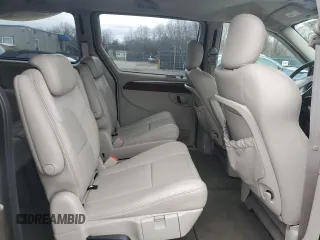 2005 Chrysler Town & Country Limited with VIN 2C8GP64L85R187212, listed as a Copart auction lot 53279095 with 112,233 mi miles and Salvage Title. Bid and sale history available at carsss.com. Image 11.