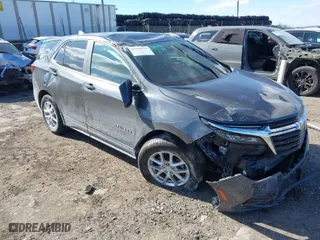 2022 Chevrolet Equinox LT with VIN 2GNAXUEV5N6140000, listed as a IAAI auction lot 41629013 with 57,626 mi miles. Bid and sale history available at carsss.com. Image 1.
