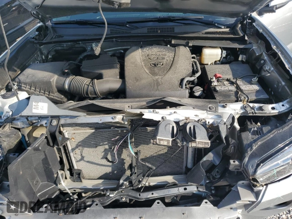 2022 Toyota Tacoma SR5 with VIN 3TMDZ5BN5NM126114, listed as a Copart auction lot 62710845 with 35,000 mi miles and Salvage title. Bid and sale history available at DreamBid. Image 11.