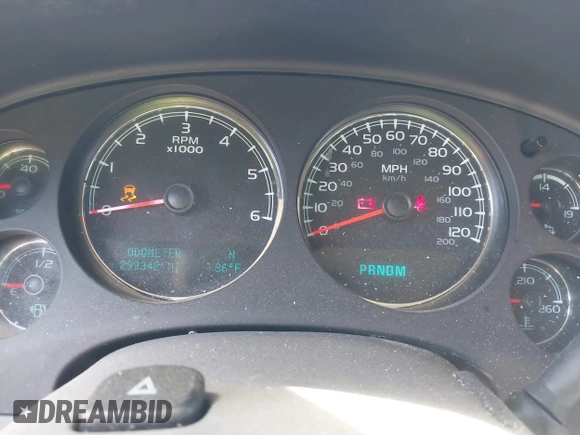2014 Chevrolet Tahoe LT with VIN 1GNSCBE00ER147899, listed as a IAAI auction lot 42322761 with 299,342 mi miles and . Bid and sale history available at DreamBid. Image 7.