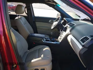 2015 Ford Explorer XLT with VIN 1FM5K8D82FGC03143, listed as a IAAI auction lot 41158637 with 117,282 mi miles and . Bid and sale history available at carsss.com. Image 5.